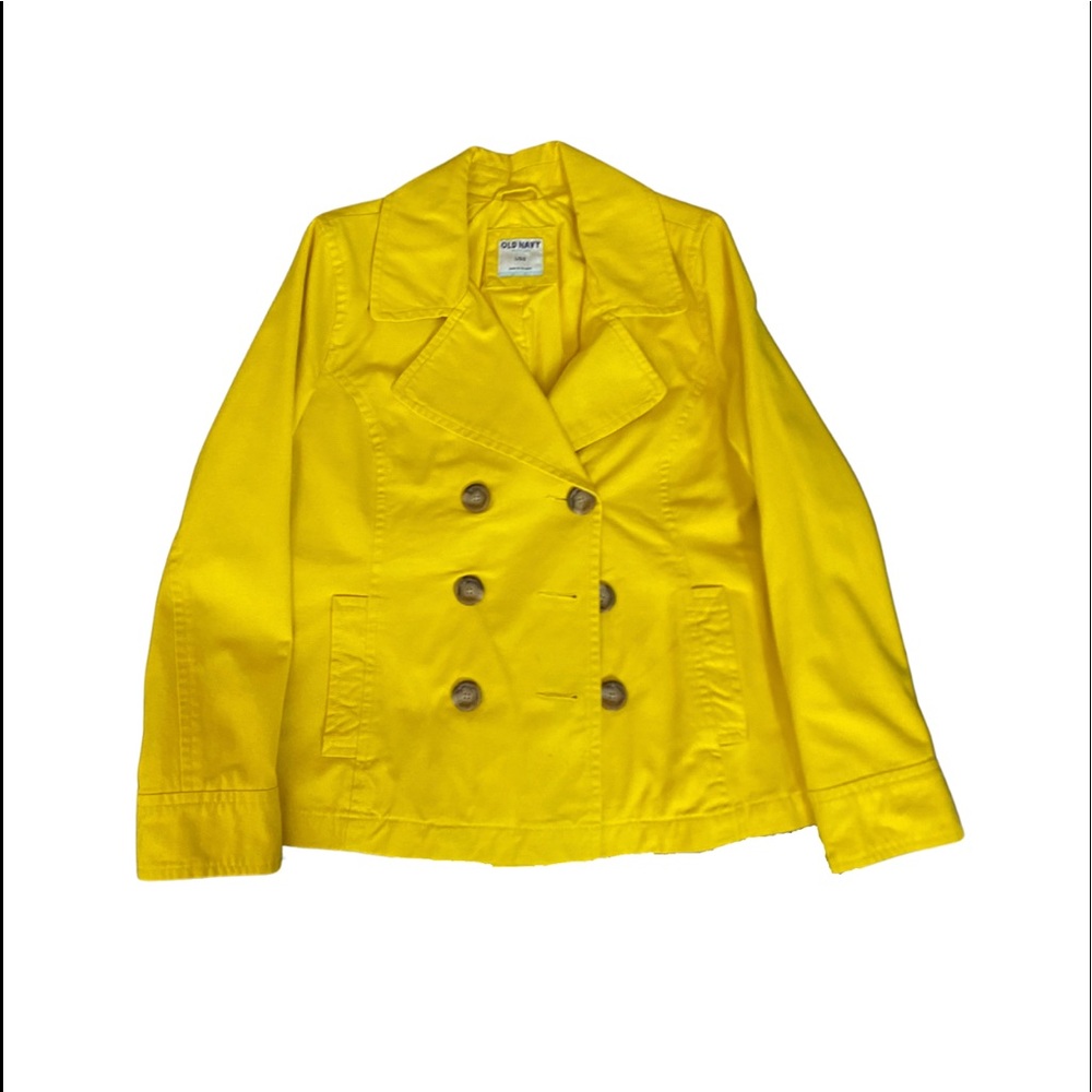 YELLOW COMFY BUTTON COAT 🍋
brand - old navy 
size - large 
basically new !